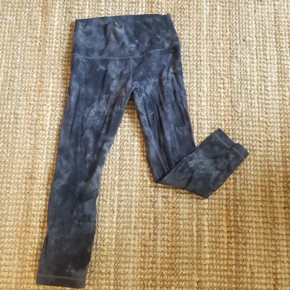 Lululemon size 6 align cropped leggings